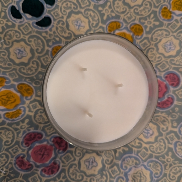 Bath & Body Works In The Stars candle - Picture 5 of 5